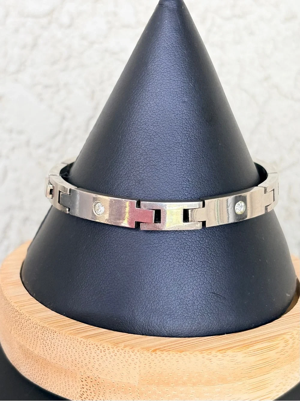 Fashion Jewelry sleek stainless